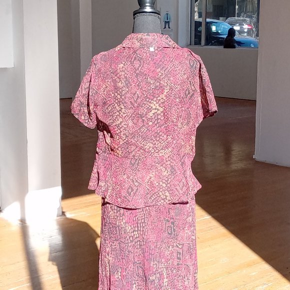 Burgundy and tan Shear two-piece dress set - Picture 5 of 11